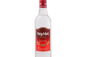ベトナム産 ウォッカ ネプモイ Vodka Nep moi 500ml 40%