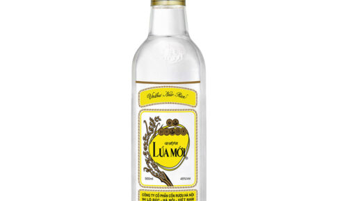 ウォッカ ・ルアモイ ベトナム産40% Vodka "Lua moi" 500ml